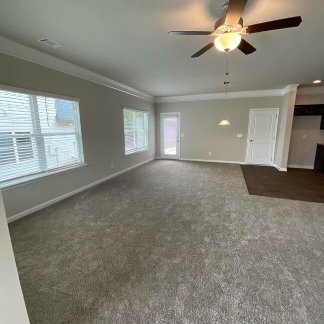 Photo - Gorgeous newly built 3 bedroom home!