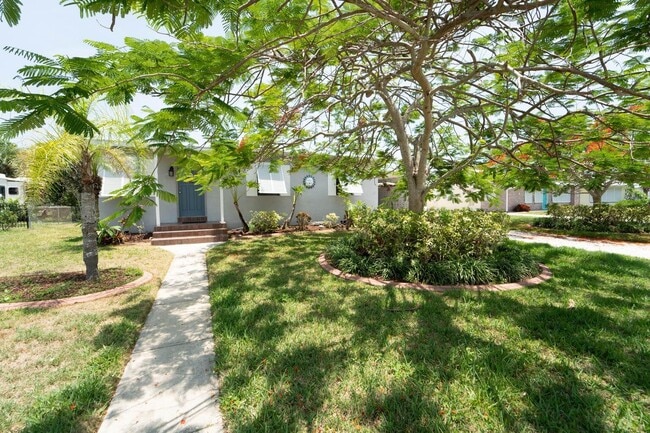 Photo - 306 Fernandina St