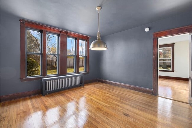 Photo - 31 Cranston Ave Unit 3