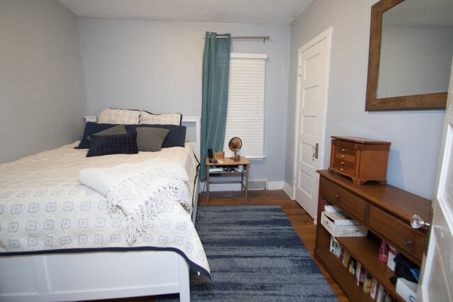 Building Photo - 416 Cantwell Ct Rental