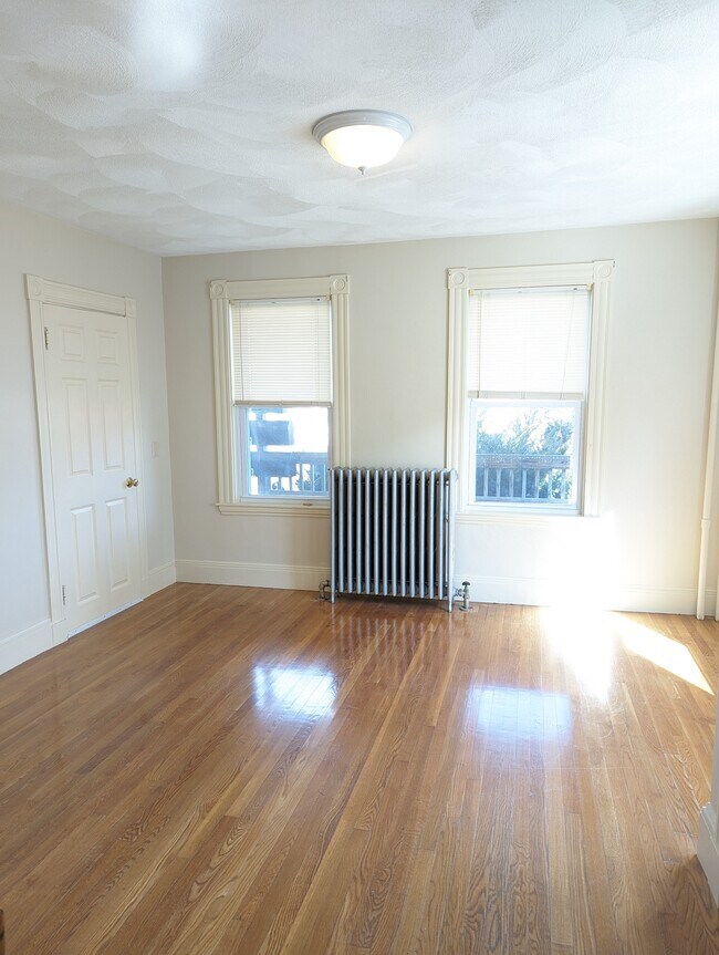 18 June St Rental House Rental in East Walpole, MA