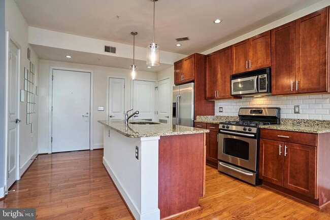 Photo - 1800 Wilson Blvd Unit 250