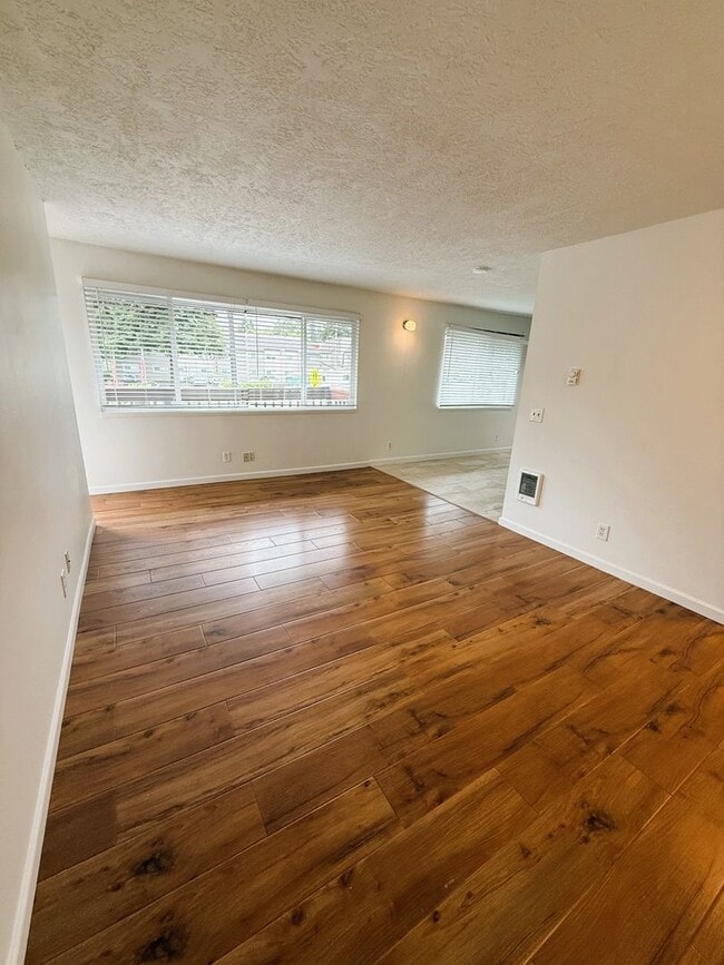 Building Photo - 2008 St Johns Blvd Unit 2008 D