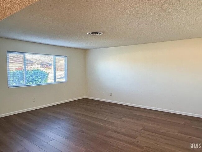 Photo - 2705 Parkfield Ct