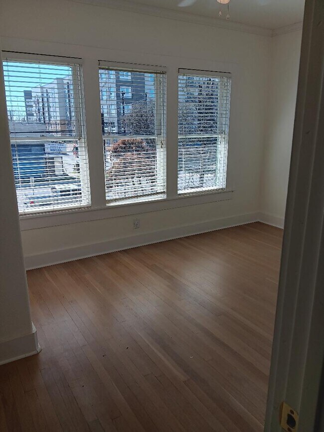 Photo - 603 E Grayson St Apartments Unit 603 E. Grayson st. #605