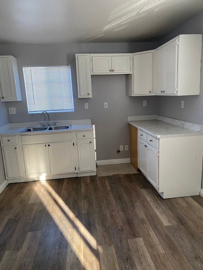 Photo - 1841 E 112th St Unit A