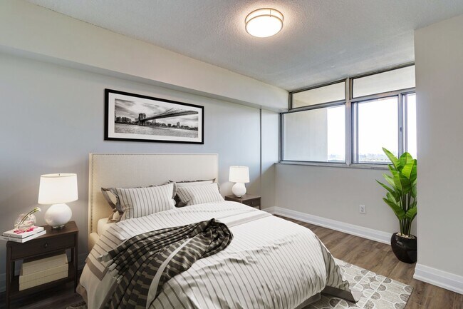 Photo - 3050 Pharmacy Avenue