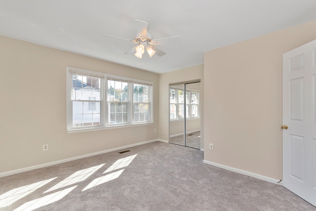 Photo - 103 Turnbridge Ln