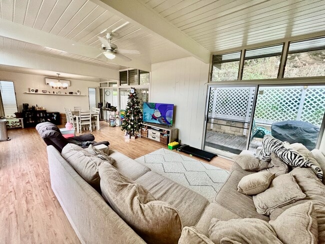 Photo - 1219 Ala Aolani St