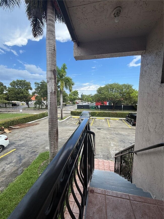 Photo - 100 SE 5th Ave Unit 1-6