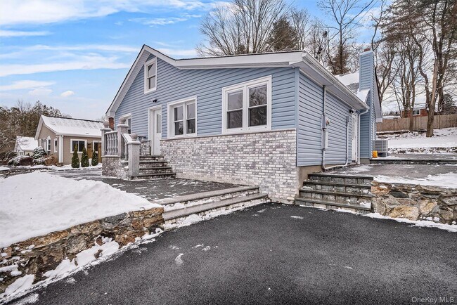 Photo - 917 Parkway Pl