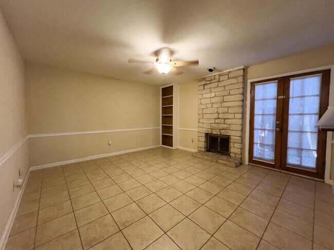 Photo - 3506 Speedway Unit 106