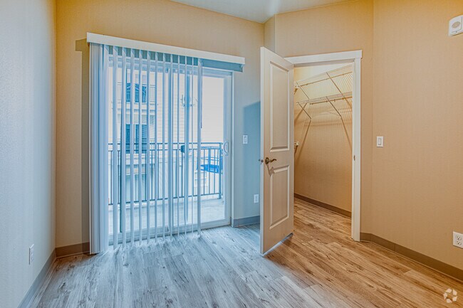 2HAB, 1BA - 794&nbsp;ft² - Lake Grove Apartments!