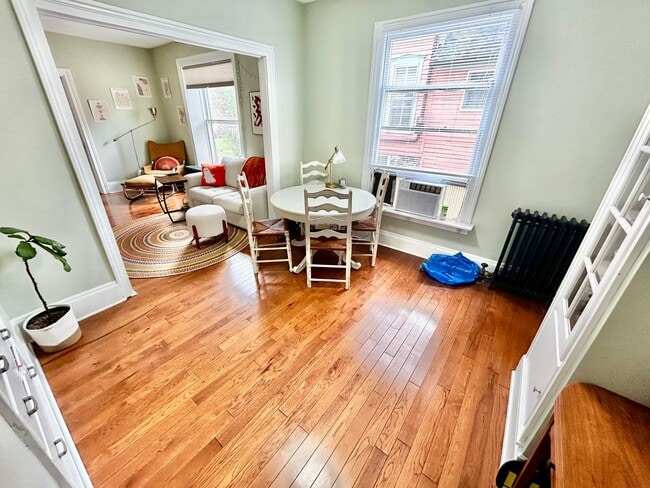 Photo - Varsity Management Unit 01