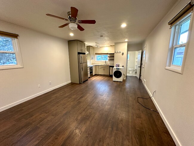 Photo - 3734 Roosevelt Ave