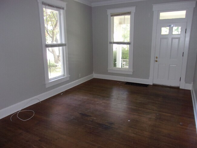 Photo - PRELEASING for AUGUST! Close to Campus