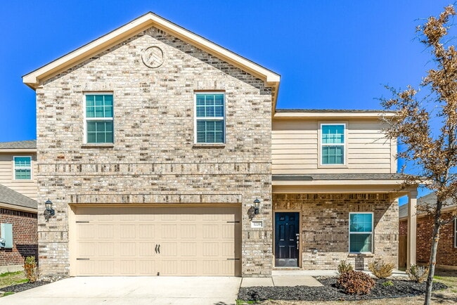 Photo - 1226 Juniper Dr House