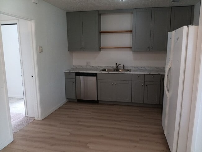 Photo - Cozy 4-bedroom, 2-bathroom home! Showings ...
