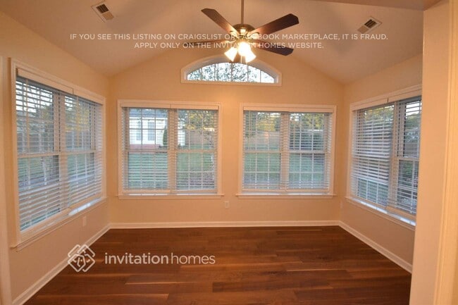 Photo - 435 Stoney Run Dr