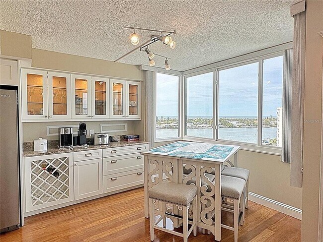 Building Photo - 660 Island Way Unit 904 Rental