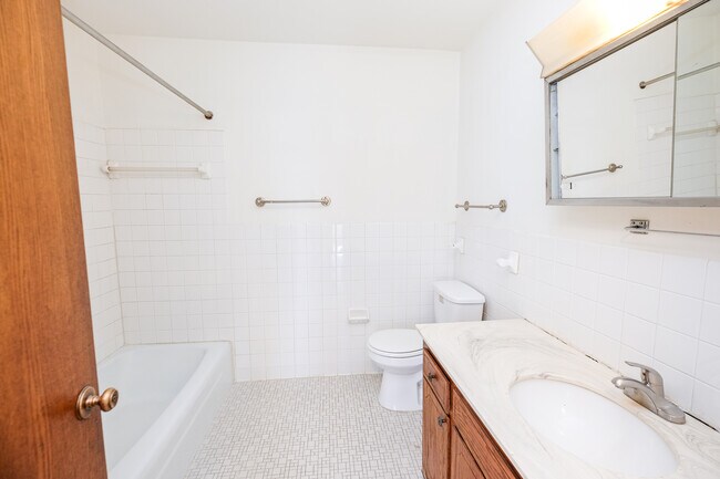 Photo - Longfellow Place