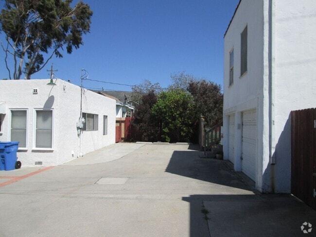 Building Photo - High St. - 269-273 High St. San Luis Obisp... Unit 273 Rental