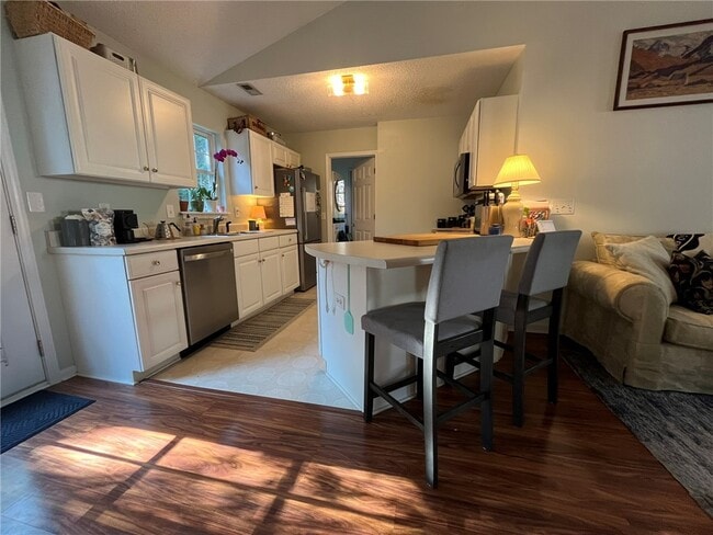 Photo - 116 Arbors Ct