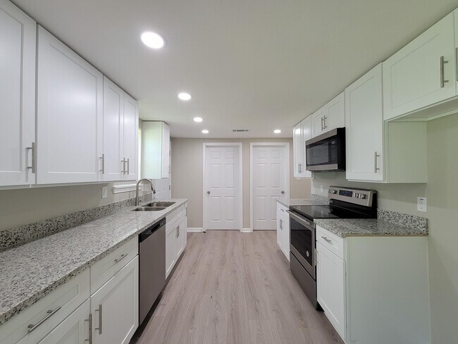 1107 Roosevelt