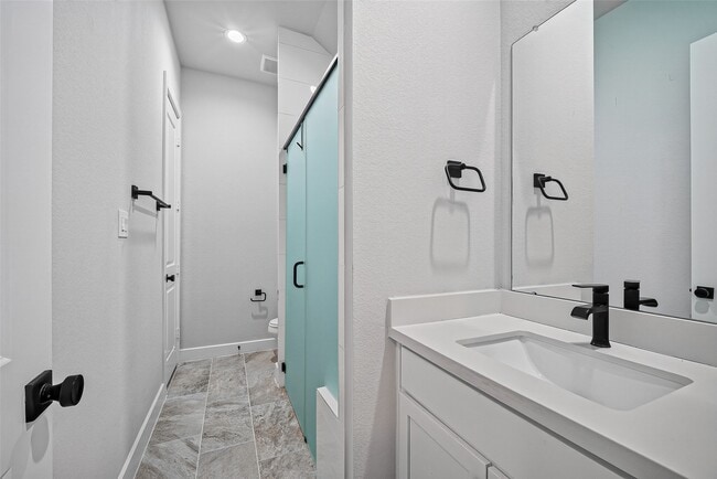 Photo - 2600 Golden Palms Ln