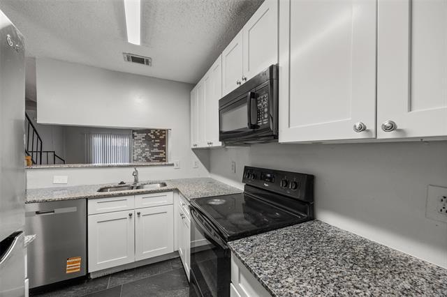 Photo - 601 Carriagehouse Ln