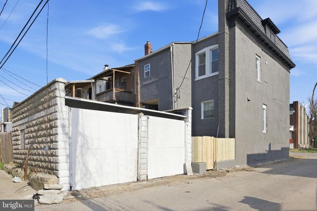 Photo - 2816 Rockrose Ave