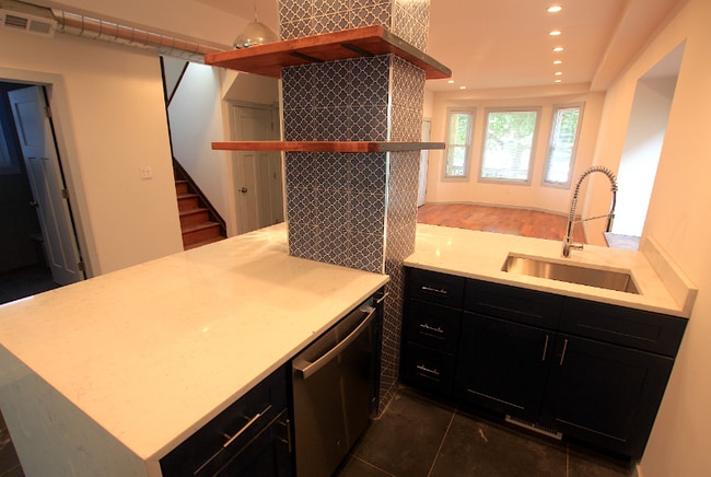 Photo - 4145 Fischer St