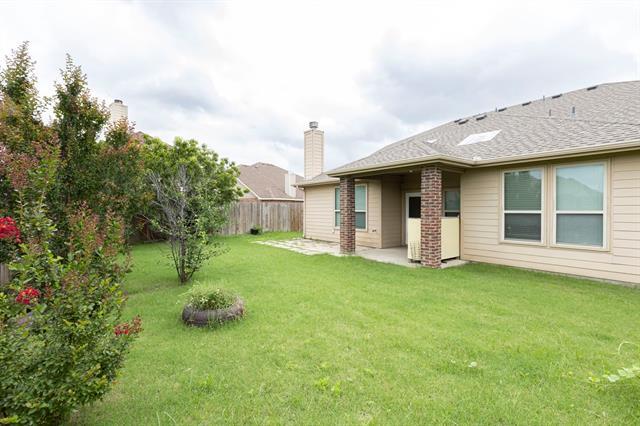 601 Ivy Ln