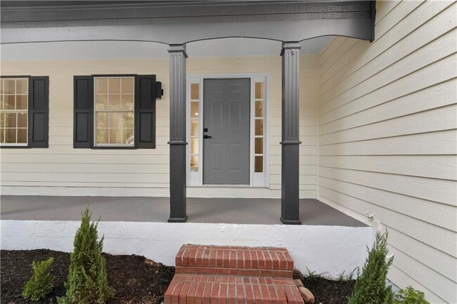 Photo - 3412 Camens Ct NE