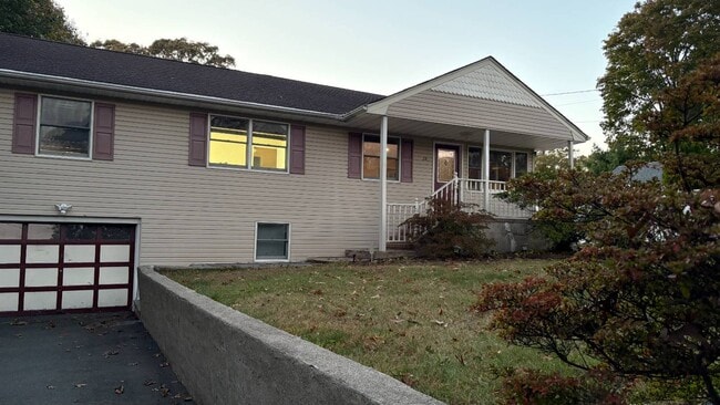 Photo - 28 McGaw Ave