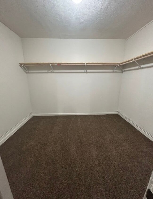 Photo - Cute 4 bed/1bath