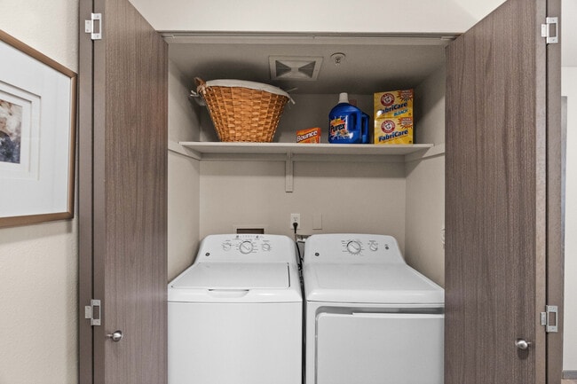 Laundry Closet Model