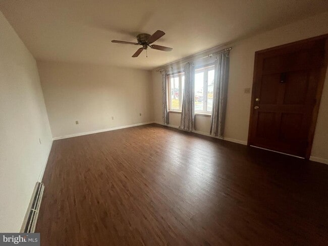 Building Photo - 335 Fairmount Ave