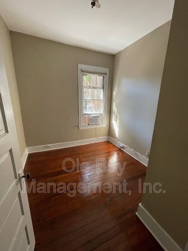 Photo - 1055 Church St