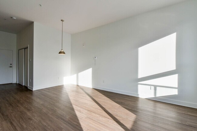 Photo - 9675 Av. Papineau Unité 503