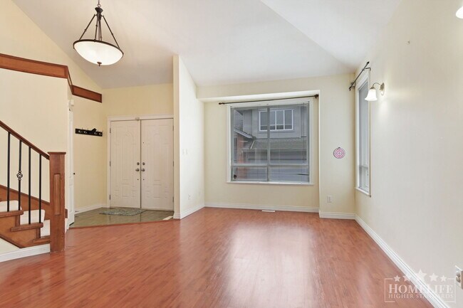 Photo - 3-Bedroom, 3.5-Bathroom home Unit 28