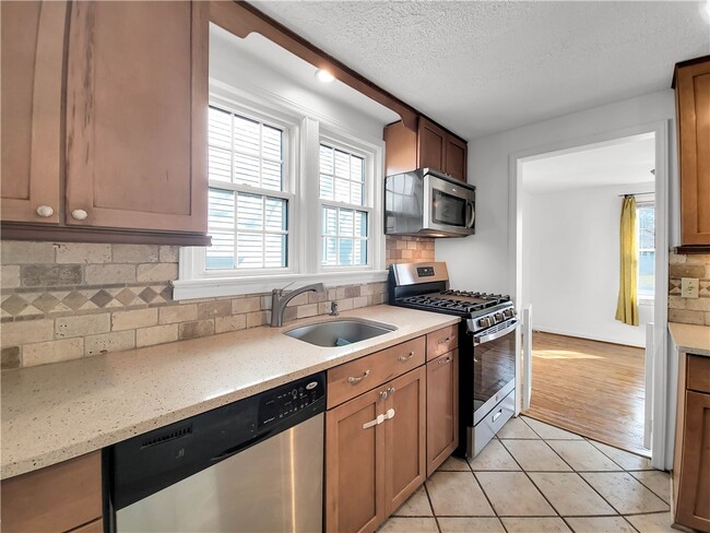 Photo - 54 Westmoreland Dr
