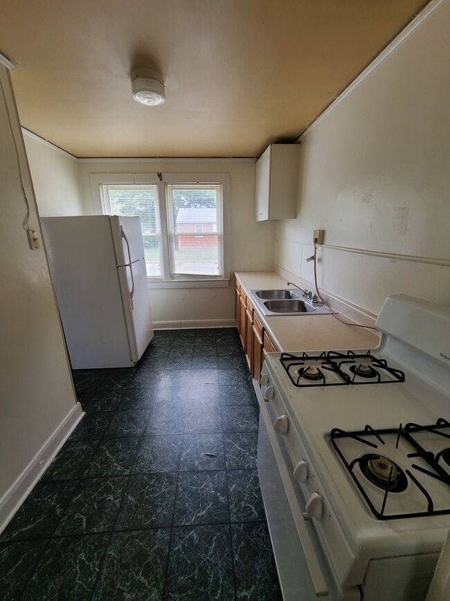 Photo - 1819-1821 N Madison Unit 1819