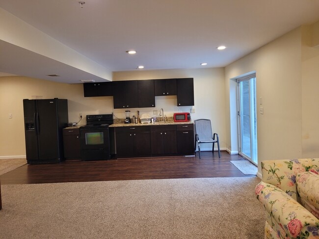 Building Photo - 9402 Trumpet Ln Rental