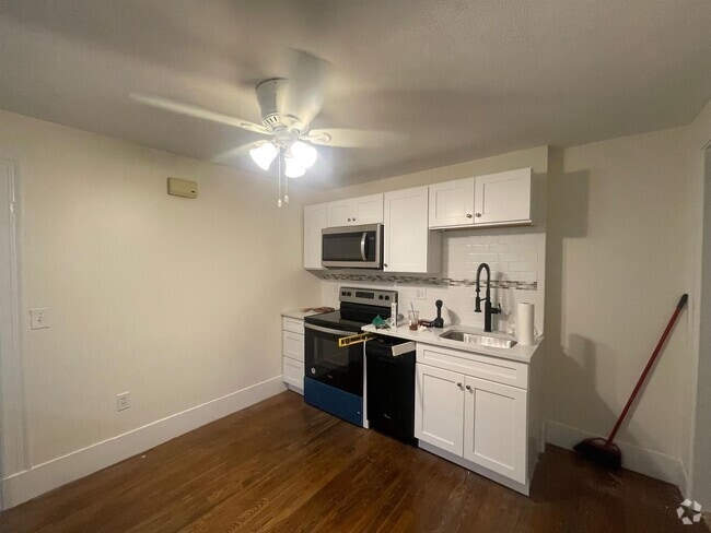 Building Photo - 1 Waldo St Unit 1 Rental