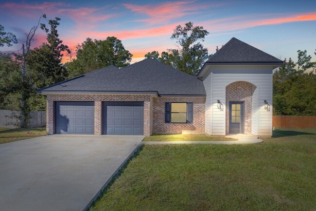 Photo - 927 Magdalena Street