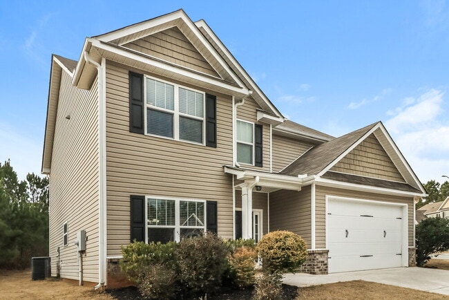 Photo - 679 Fieldcrest Dr