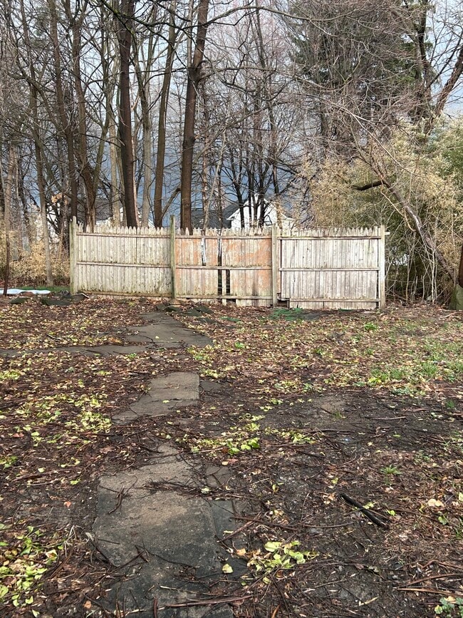 Photo - 9501 Rosewood Ave