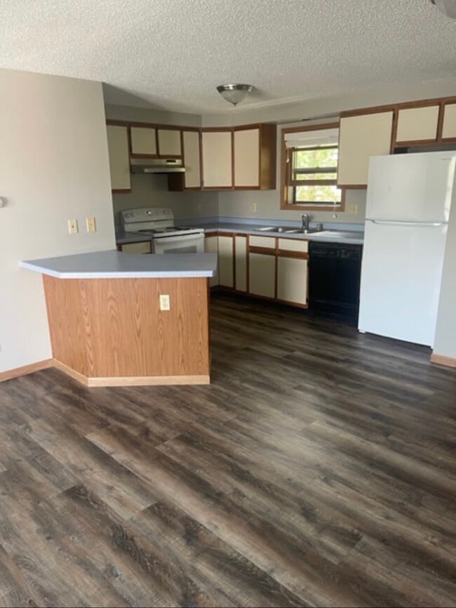 1810 1st Ave S Unidad 4plex