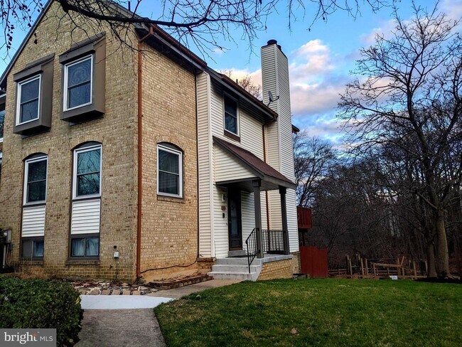 Photo - 14201 Castle Blvd Townhome